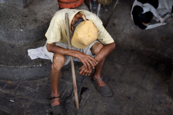 Old man with cane, Girardot Colombia