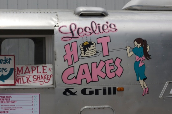 Leslie's Hot Cakes truck